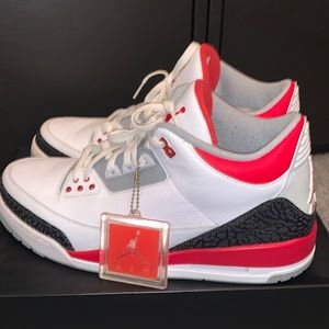 Air Jordan 3 - Fire